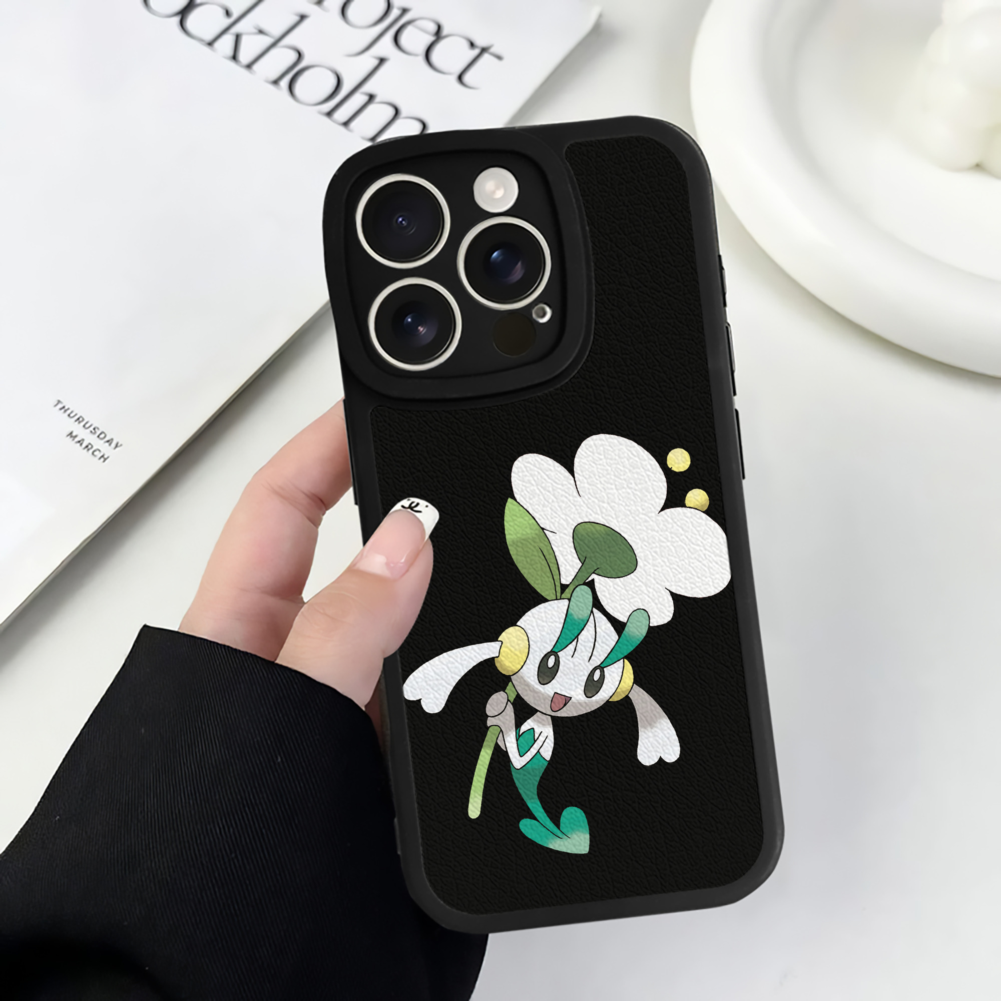 （画像用） ポケットモンスター Pokémon 【iPhone 16シリーズ対応】シリコンスマホケース（レザー調） 材質：シリコン